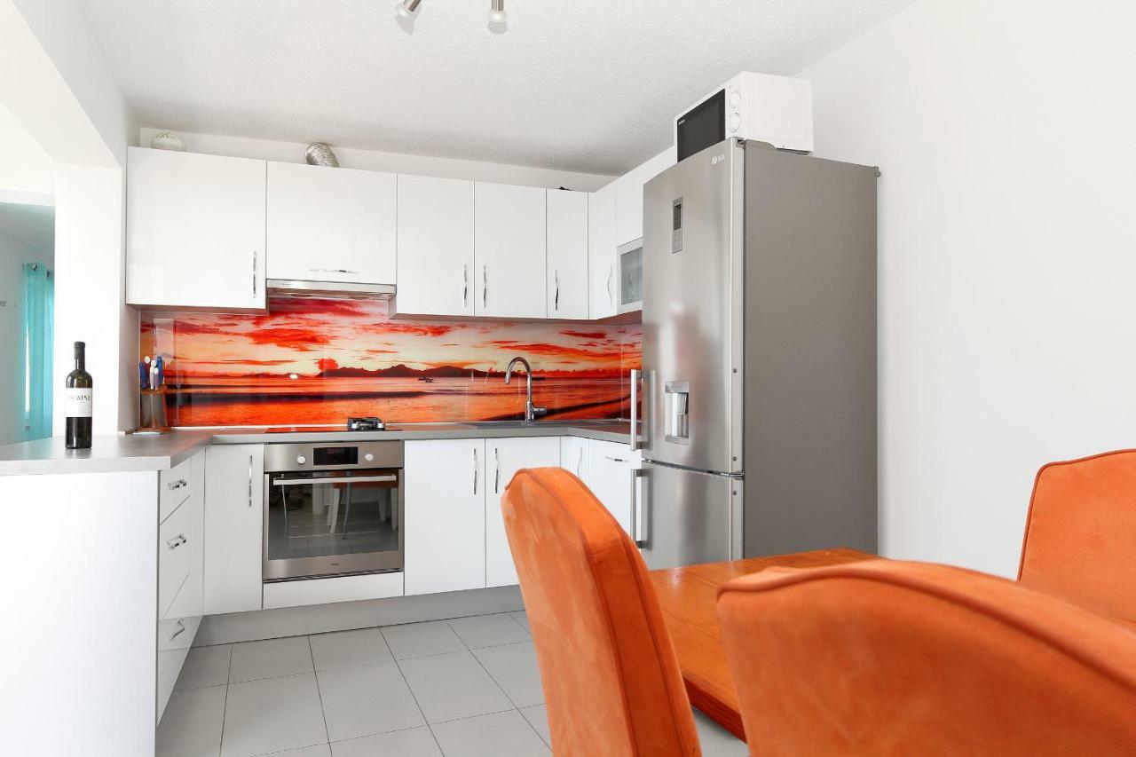 Stella Maris Apartment Брела Екстериор снимка